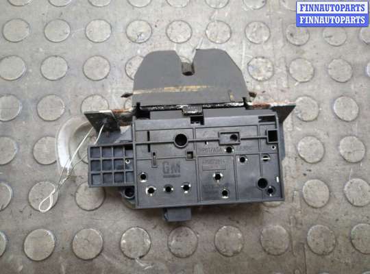 Замок багажника OP2411580 на Opel Vectra C 2002-2008