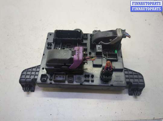 Купить Блок предохранителей на Opel Astra J 2010-2017 Блок предохранителей OP2380950 на Opel Astra J 2010-2017