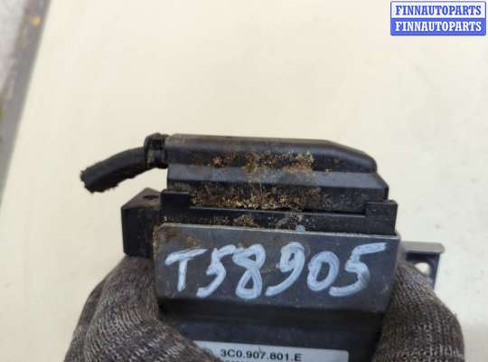 купить Блок управления стояночным тормозом на Volkswagen Passat 6 2005-2010