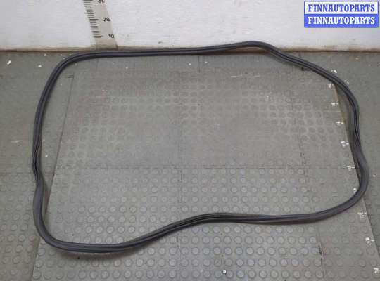 купить Уплотнитель на Volkswagen Tiguan 2016-2020