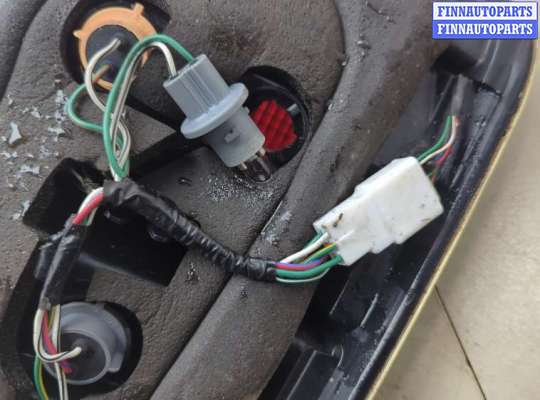 купить Фонарь (задний) на Toyota Prius 2003-2009