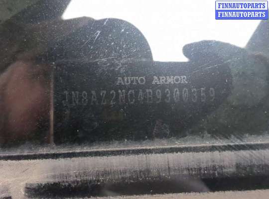 купить Стекло боковой двери на Infiniti QX56 2010-2013