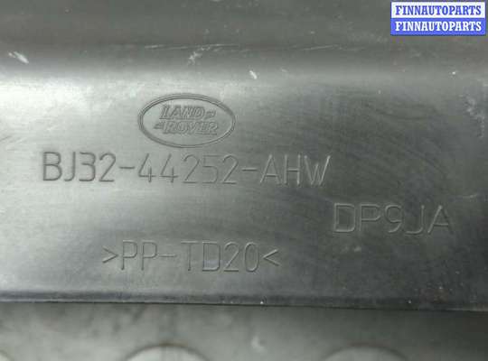 купить Накладка крышки багажника (двери) на Land Rover Range Rover Evoque 2011-2018