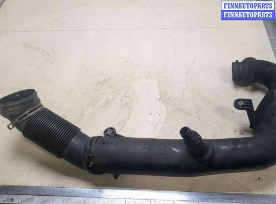 Патрубок интеркулера VG2489659 на Volkswagen Passat 6 2005-2010