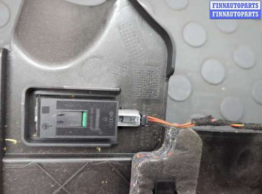 купить Пластик панели торпеды на Audi Q7 2005-2015