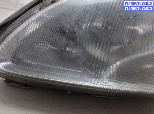 Фара передняя на Mercedes-Benz S (W220)