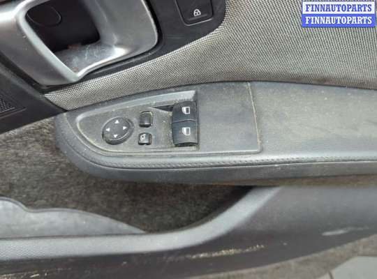 купить Стекло боковой двери на BMW i3 2013-2022