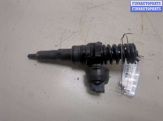 Форсунка топливная VG2351674 на Volkswagen Touran 2003-2006
