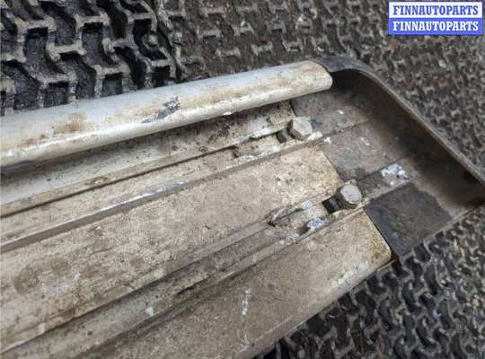 купить Подножка на Mitsubishi Pajero / Montero 2000-2006