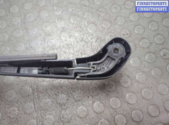 купить Щеткодержатель на Volvo V50 2004-2012