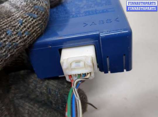 купить Блок управления дверьми на Toyota FJ Cruiser