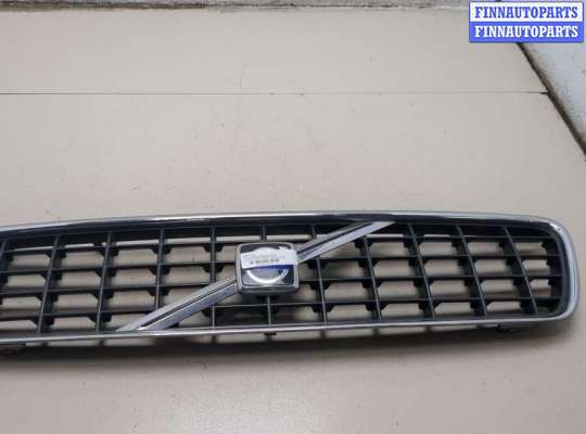 купить Решетка радиатора на Volvo S40 2004-2012