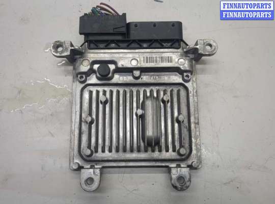 Блок управления двигателем MB1574033 на Mercedes C W204 2006-2015