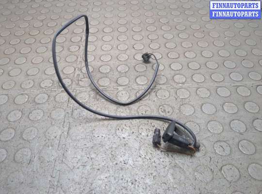 Форсунка омывателя стекла MB1713517 на Mercedes 124 E 1993-1995