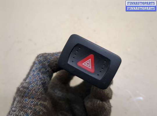 купить Кнопка аварийки на Volkswagen Golf 4 1997-2005