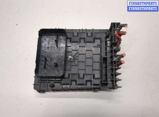 купить Блок предохранителей на Skoda Octavia (A5) 2004-2013