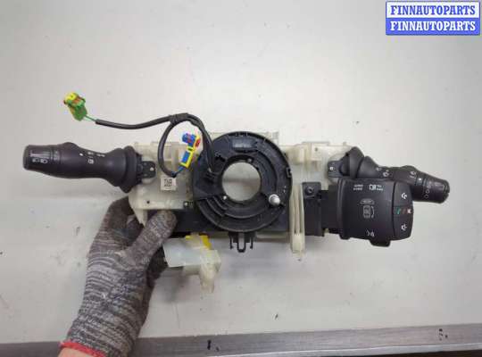 Переключатель поворотов и дворников (стрекоза) RN1599207 на Renault Megane 3 2009-2016