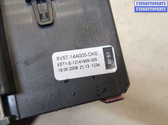 купить Блок предохранителей на Ford Fiesta 2008-2013