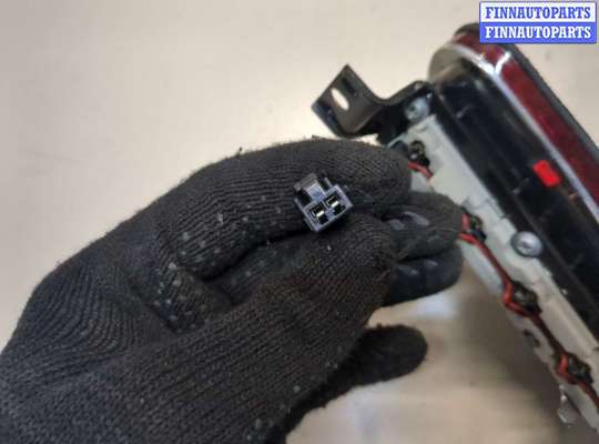 купить Фонарь дополнительный (стоп-сигнал) на KIA Sorento BL 2002-2011