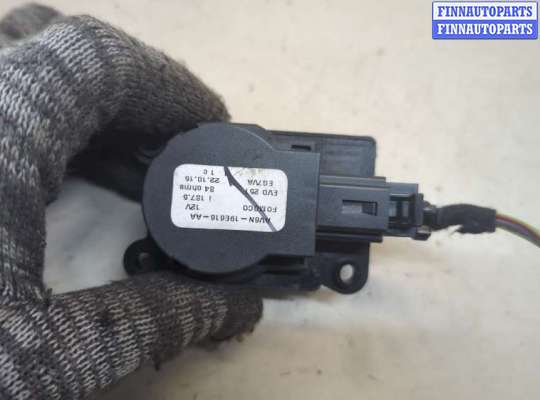 купить Электропривод заслонки отопителя на Ford Escape 2012-2015