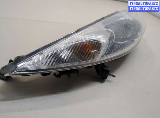 Поворотник передний на Nissan Juke