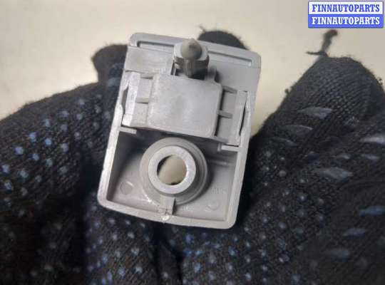 купить Кронштейн козырька солнцезащитного на Hyundai H-1 Starex 2007-2021