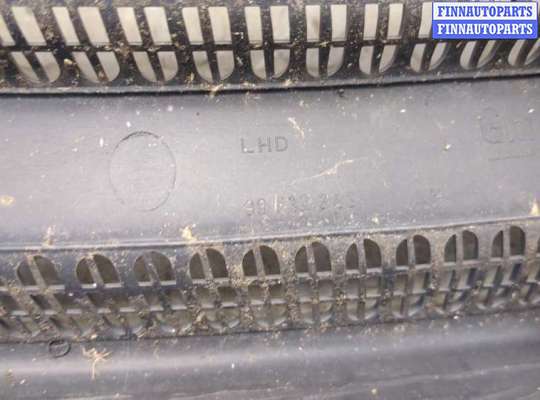 купить Жабо под дворники (дождевик) на Opel Corsa B 1993-2000