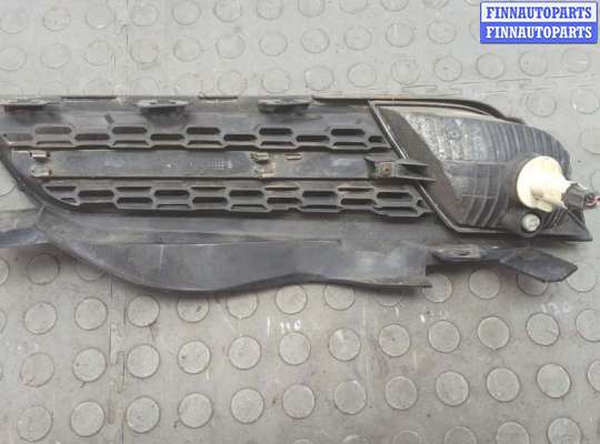 купить Заглушка (решётка) бампера на Nissan Micra K12E 2002-2010