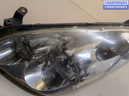 купить Фара (передняя) на Toyota Corolla Verso 2004-2009