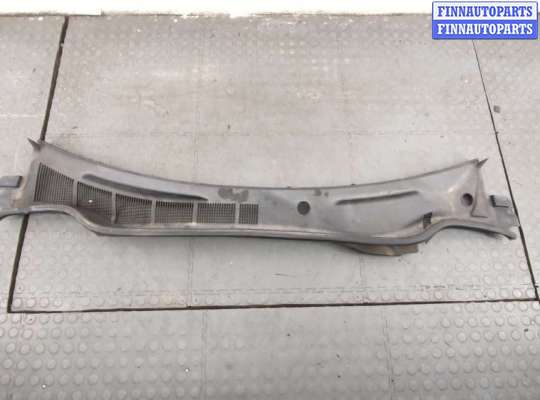 Жабо под дворники (дождевик) TT844482 на Toyota Camry V40 2006-2011