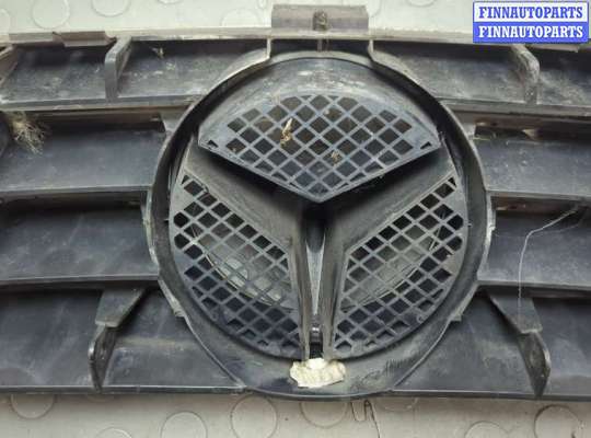 купить Решетка радиатора на Mercedes CLK W209 2002-2010
