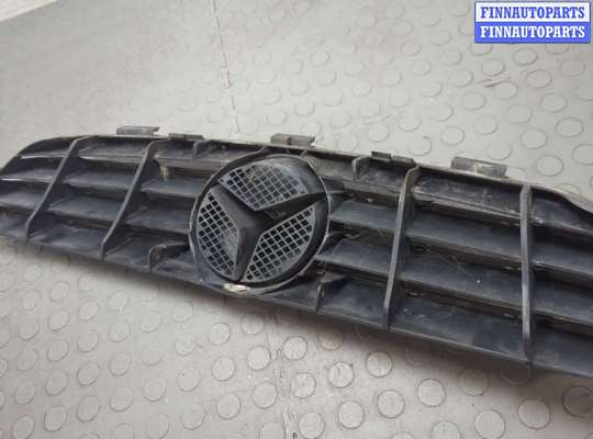 купить Решетка радиатора на Mercedes CLK W209 2002-2010