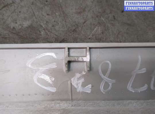 купить Пластик (обшивка) салона на Lincoln Navigator 2002-2006