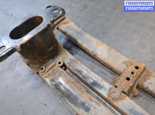 купить Усилитель бампера на Toyota RAV 4 2006-2013