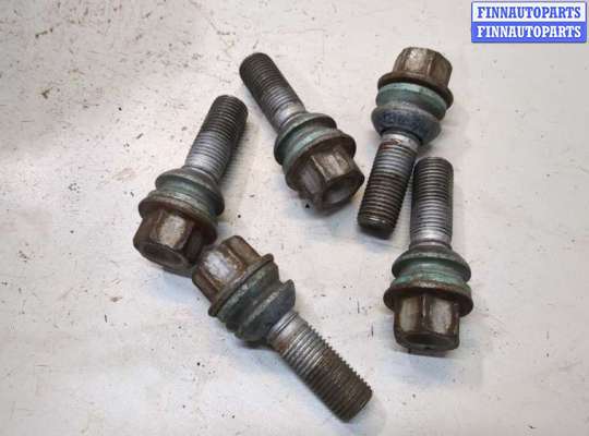 Болт колесный AU1621544 на Audi Q7 2005-2015