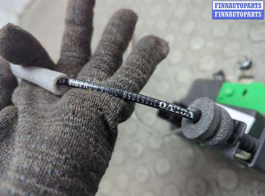 купить Замок двери на Volvo XC90 2002-2014