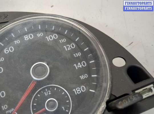 Щиток приборов на Volkswagen Passat CC (357)