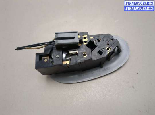 купить Фонарь салона (плафон) на Lincoln Navigator 2002-2006