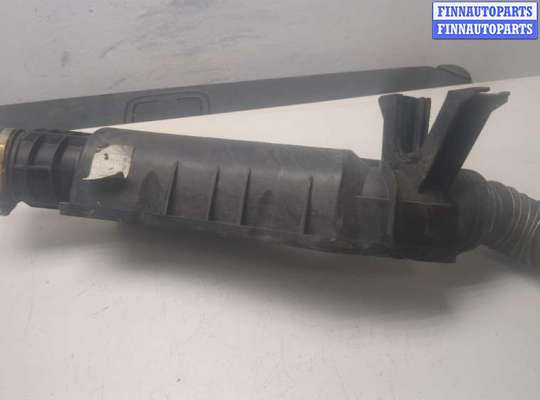 купить Воздуховод на Mercedes C W203 2000-2008