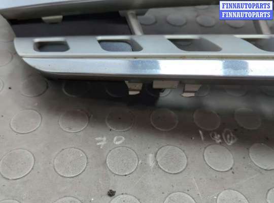 Решетка радиатора на Mercedes-Benz ML (W164)