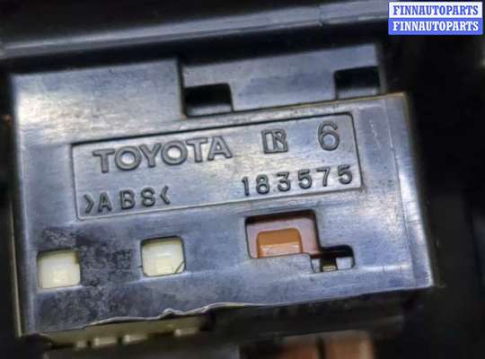 Кнопки на Toyota RAV4 III (XA30)
