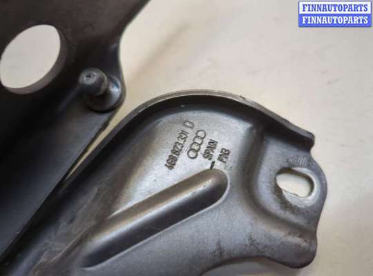 Петля капота на Audi A6 (C7)