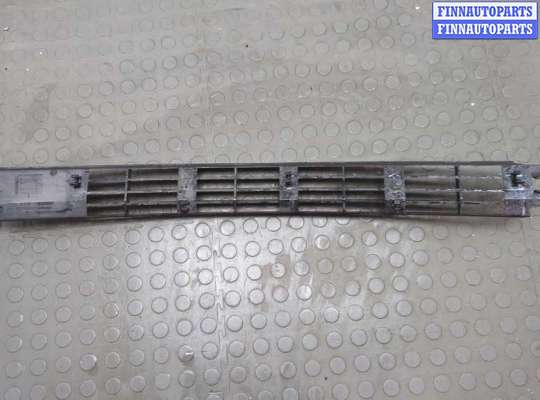купить Заглушка (решётка) бампера на Audi 100 (C4) 1991-1994