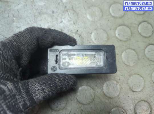 Подсветка номера AU1734774 на Audi Q5 2008-2017