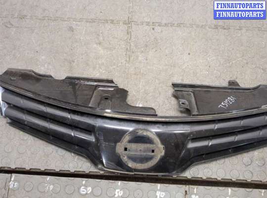 купить Решетка радиатора на Nissan Note E11 2005-2013