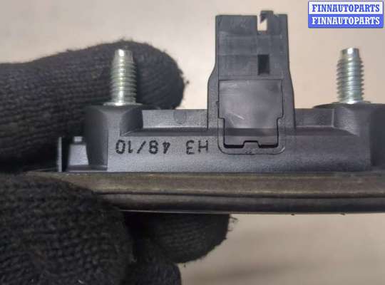 купить Кнопка открывания багажника с крышки на Skoda Yeti 2009-2018