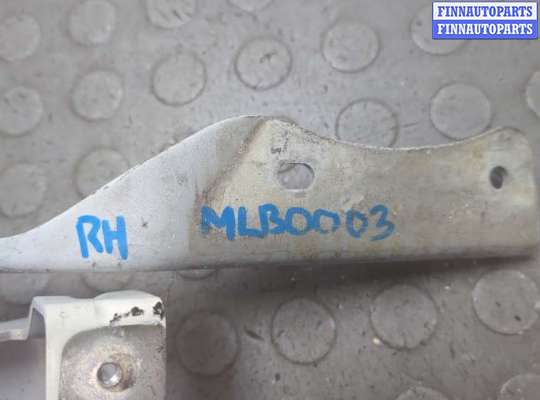 купить Петля капота на Nissan Qashqai 2013-2022