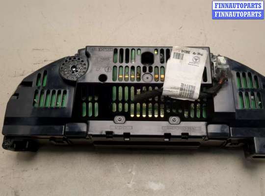 купить Щиток приборов (приборная панель) на Mercedes C W204 2006-2015