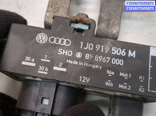 купить Блок управления вентиляторами на Skoda Fabia 2007-2014
