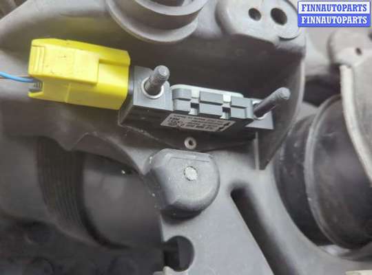 купить Кронштейн фары на Volkswagen Touareg 2006-2010